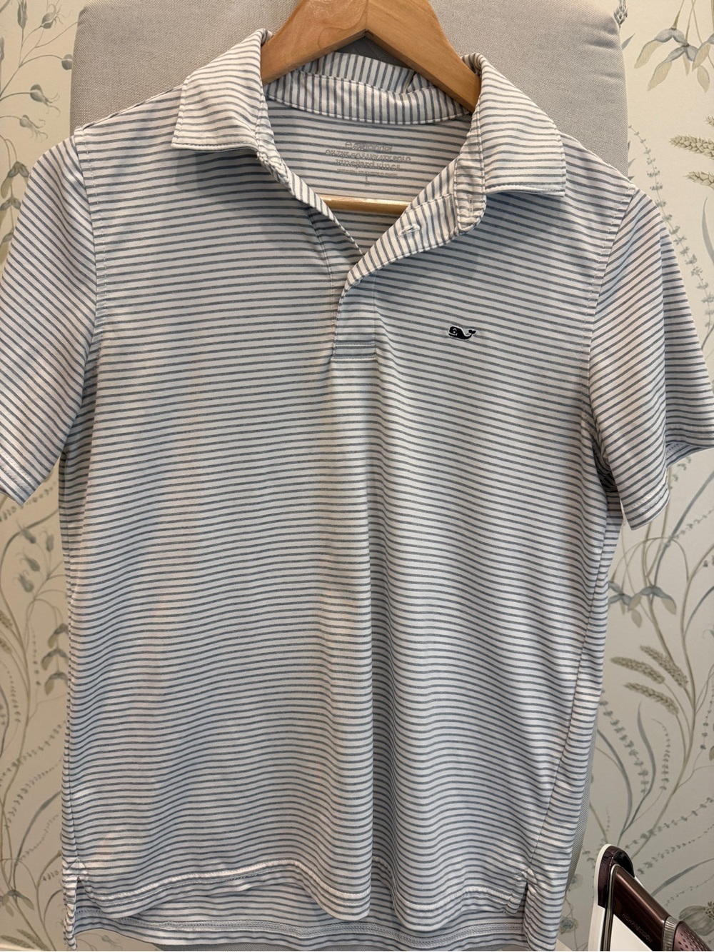 Vineyard Vines Slim Striped Polo in White and Navy